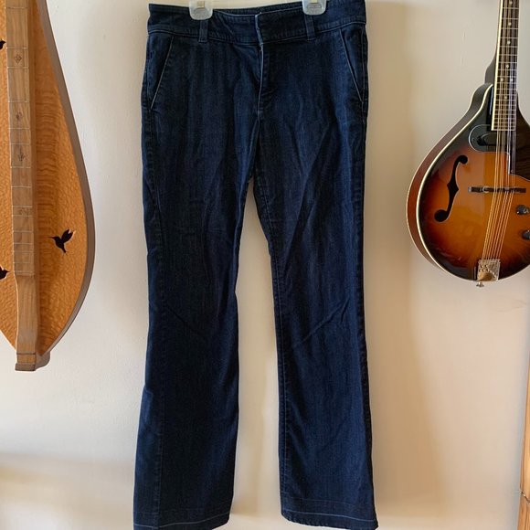 Ann Taylor Size 6 Dark Blue Bootcut Jeans - Picture 1 of 9